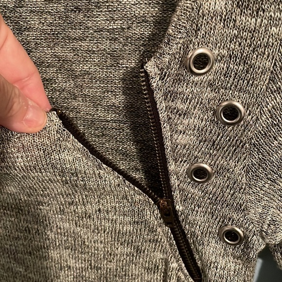 The Classic top. Size small NWT - Picture 9 of 13